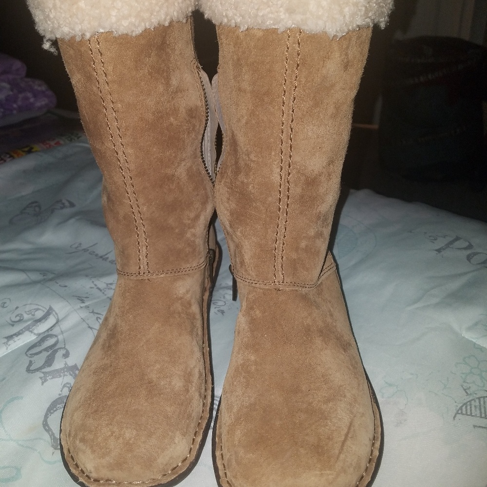 Brown Uggs